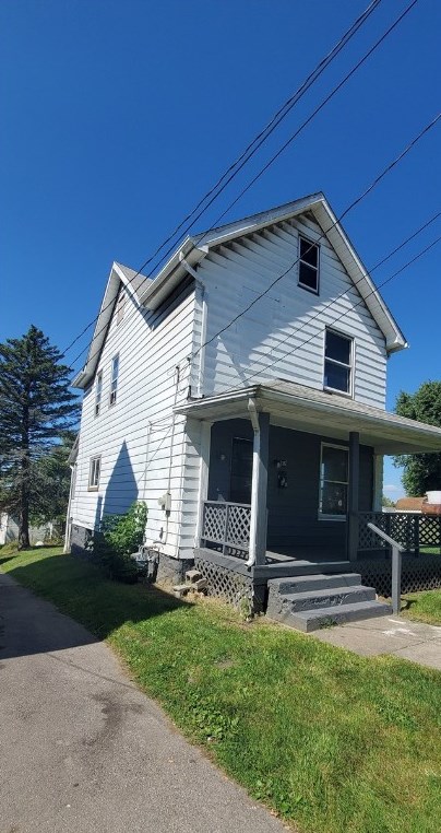 636 Ray St, New Castle PA  16101-4240 exterior