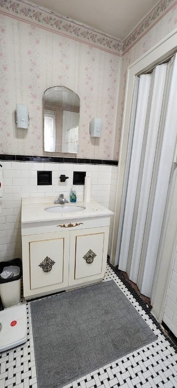 710 Donnan Ave, Washington PA 15301-3815 exterior