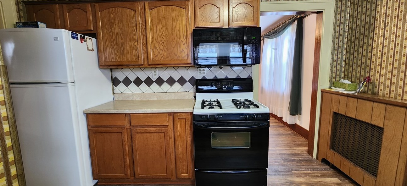 710 Donnan Ave, Washington PA 15301-3815 exterior