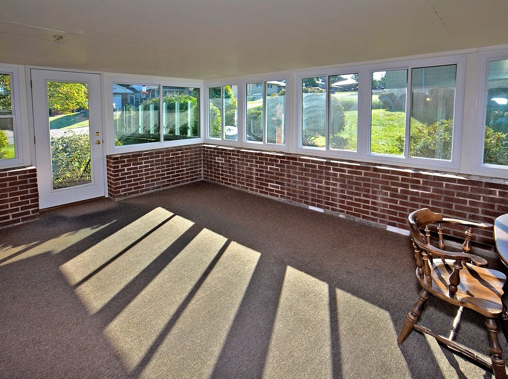 710 Santone Dr, Greensburg PA  15601-4674 exterior