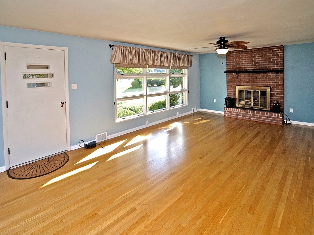 710 Santone Dr, Greensburg PA  15601-4674 exterior
