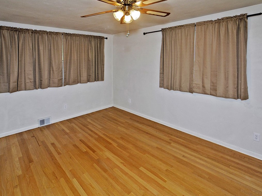 710 Santone Dr, Greensburg PA  15601-4674 exterior
