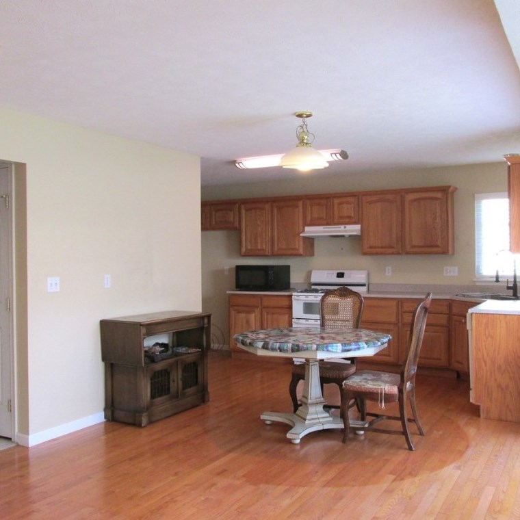 183 Blue Grass Cir, Monroeville PA 15146-3048 exterior