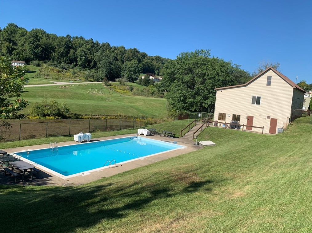 320 Sugar Maple Cir, Washington PA 15301-8324 exterior