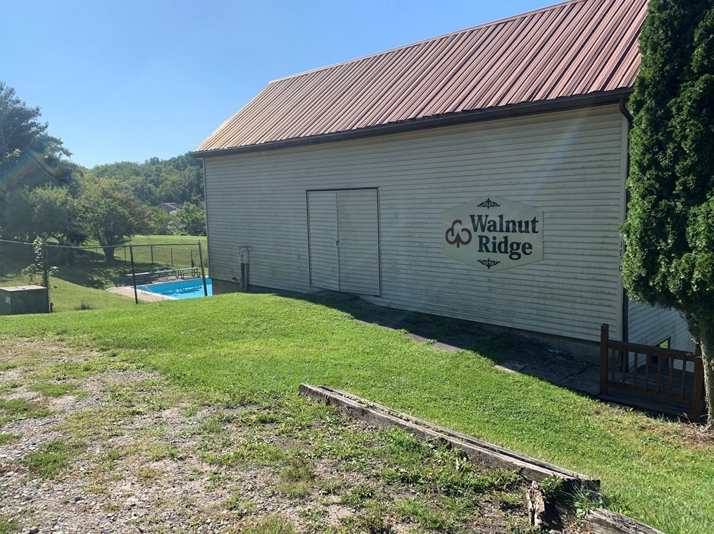 320 Sugar Maple Cir, Washington PA 15301-8324 exterior