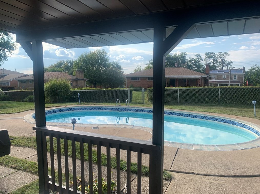 100 Un Ave, North Versailles PA 15137-1847 exterior