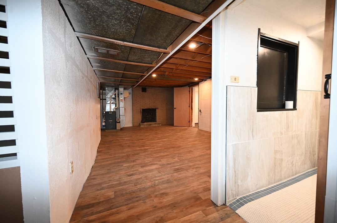 100 Un Ave, North Versailles PA 15137-1847 exterior