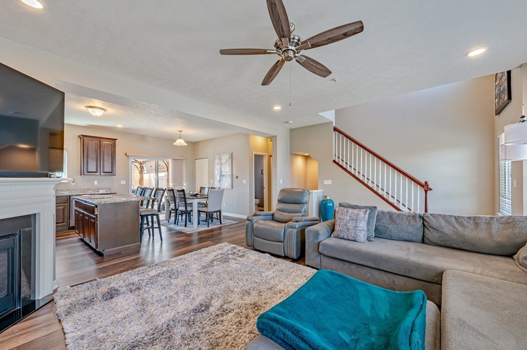 101 Alderwood Dr, Greensburg PA  15601-5480 exterior