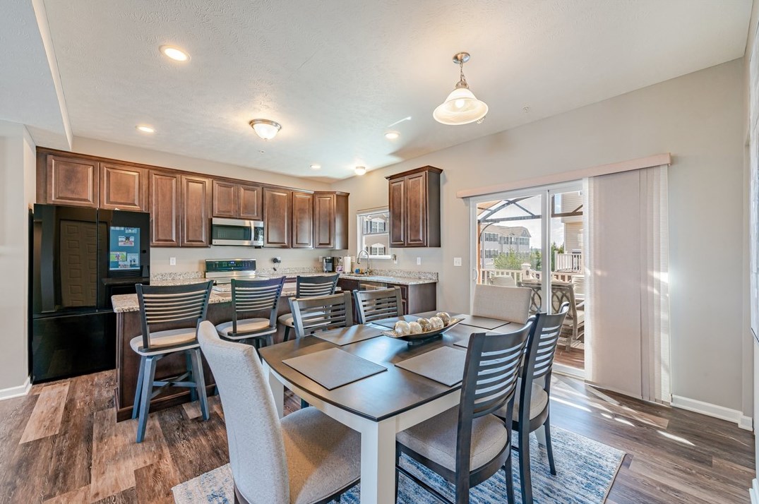 101 Alderwood Dr, Greensburg PA  15601-5480 exterior