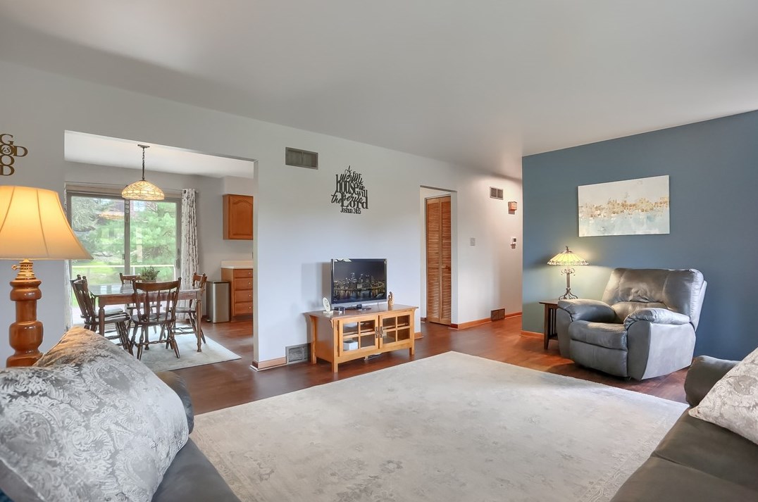 38 Fieldstone Pl, Zelienople PA  16063-9313 exterior