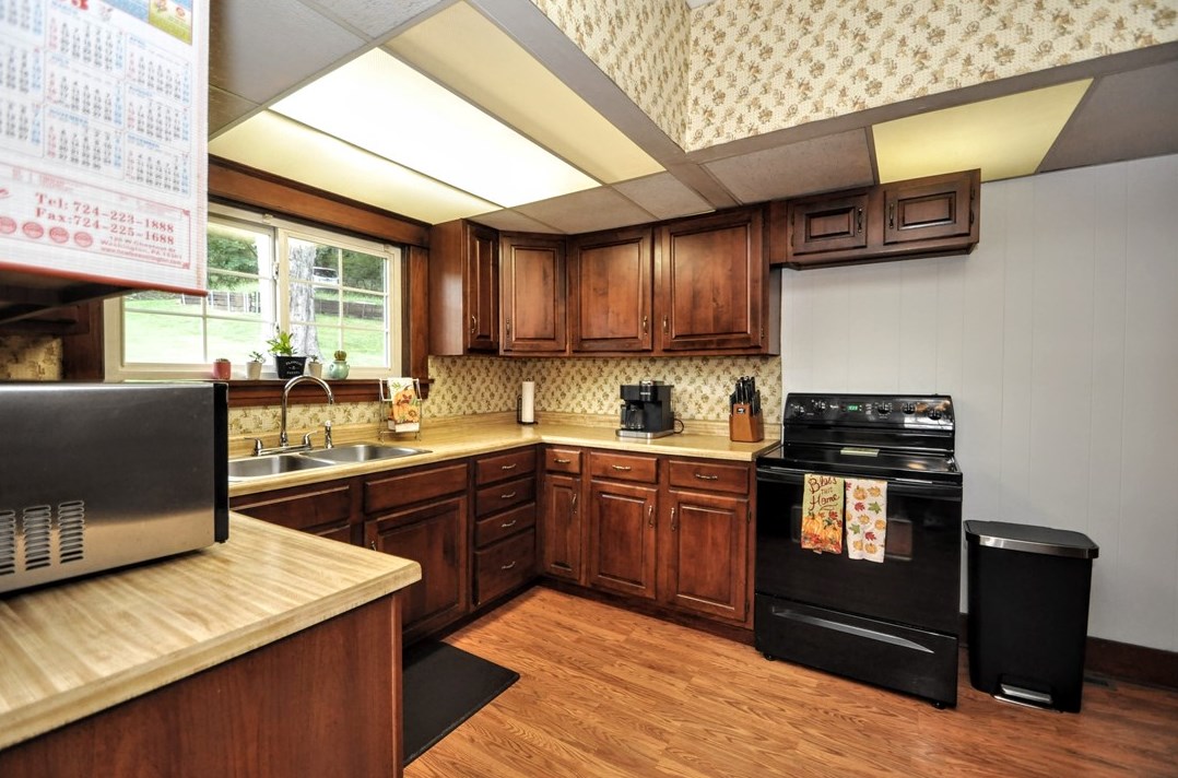 30 Huffman Ave, Washington PA  15301-6319 exterior