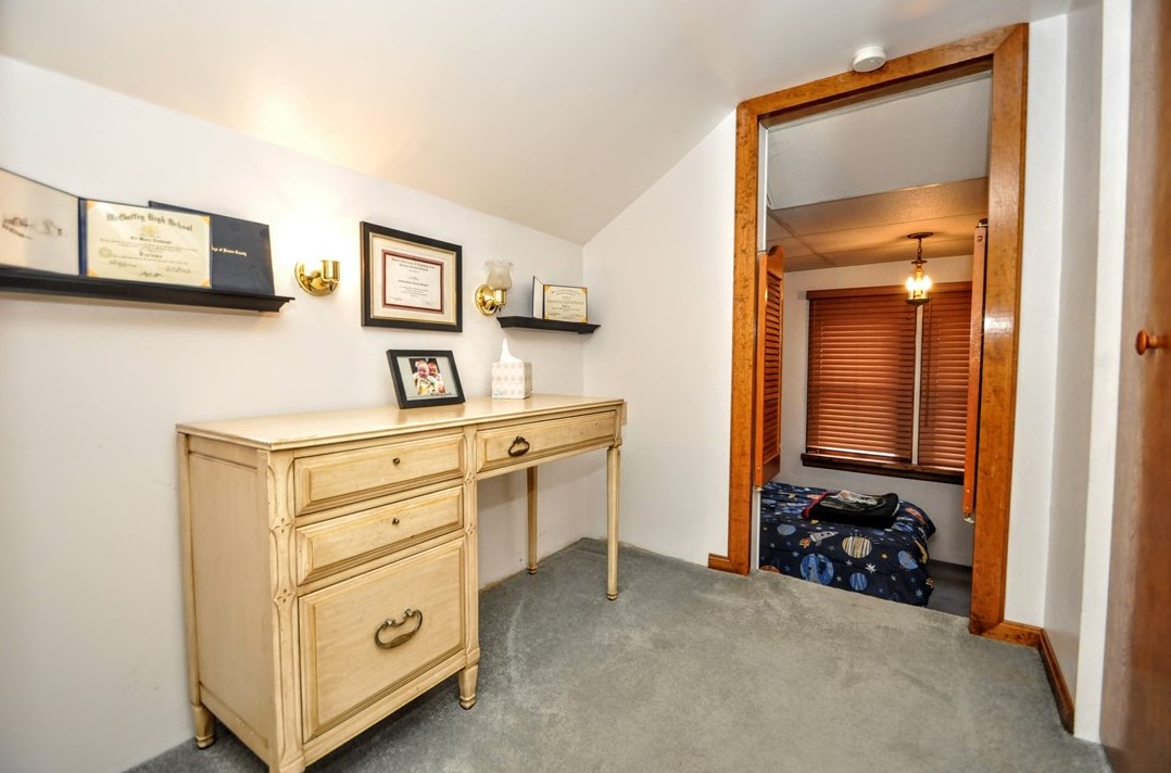 30 Huffman Ave, Washington PA  15301-6319 exterior