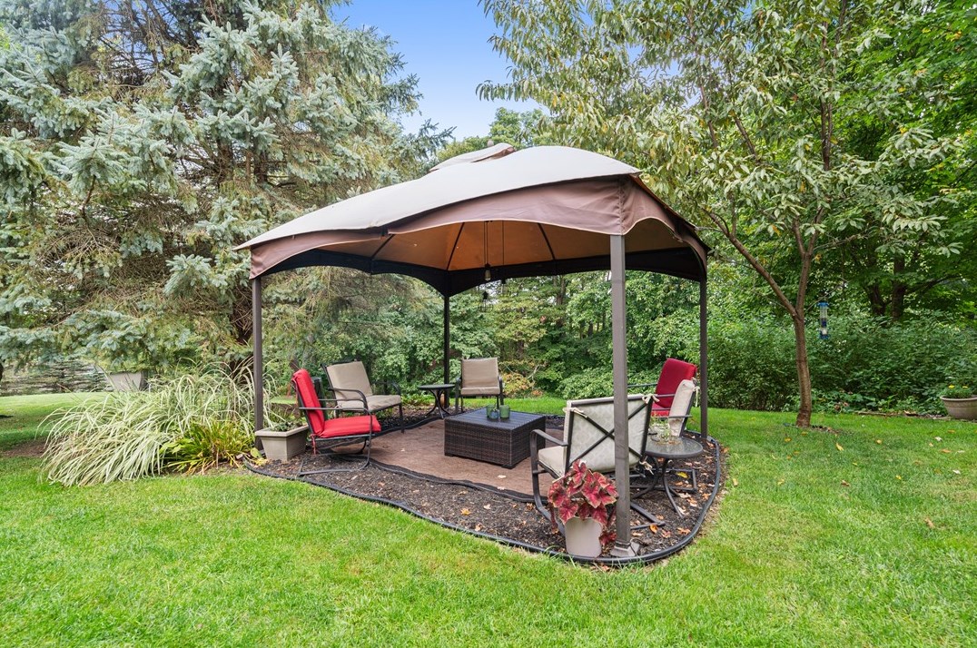 54 Highland Ridge Rd, Washington PA 15301-8591 exterior