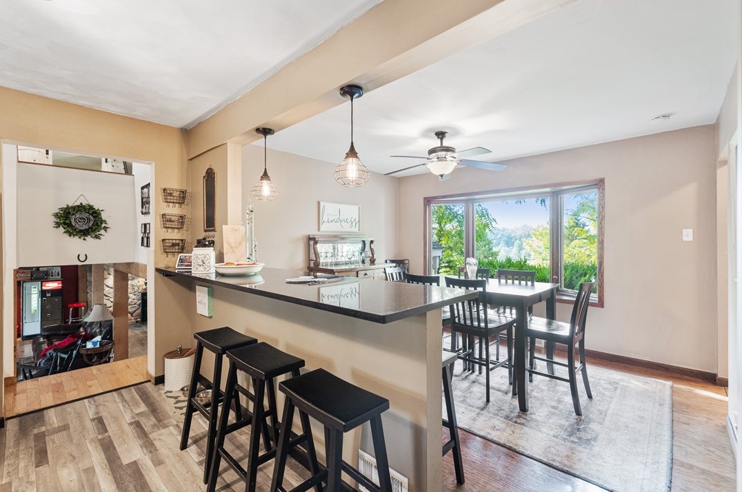 54 Highland Ridge Rd, Washington PA 15301-8591 exterior