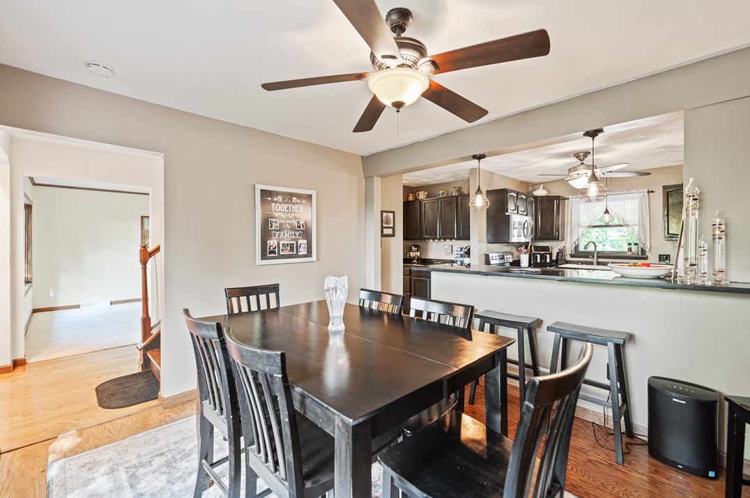 54 Highland Ridge Rd, Washington PA 15301-8591 exterior