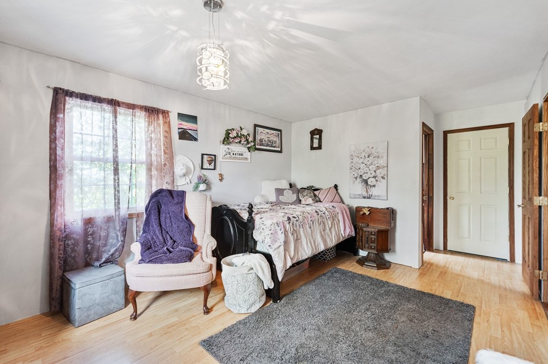 54 Highland Ridge Rd, Washington PA 15301-8591 exterior