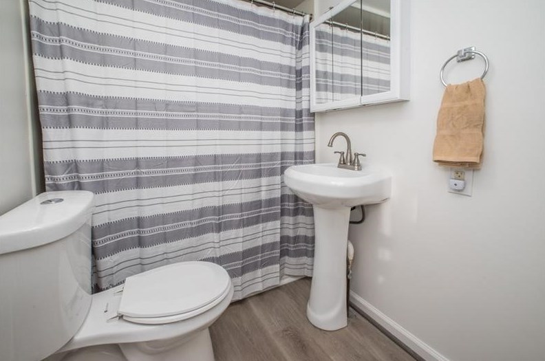 653 5th St, Monroeville PA  15140-1539 exterior