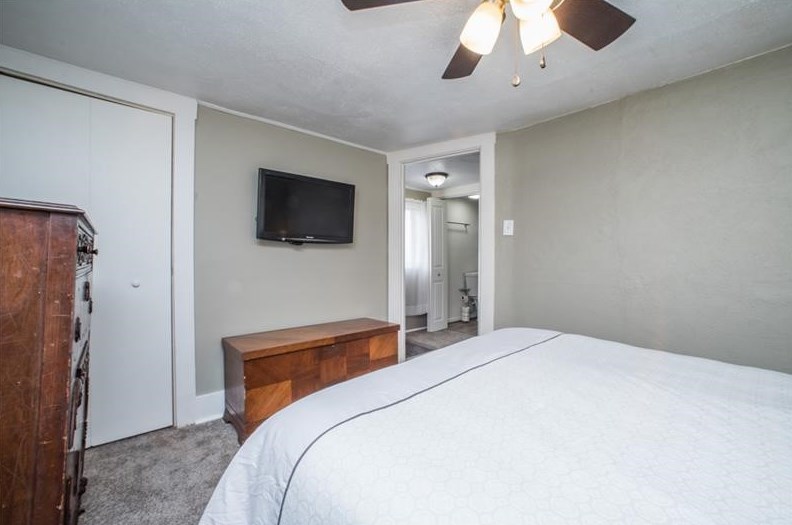 653 5th St, Monroeville PA  15140-1539 exterior