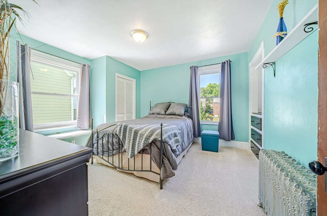 211 5 St, Youngwood PA  15697-1317 exterior