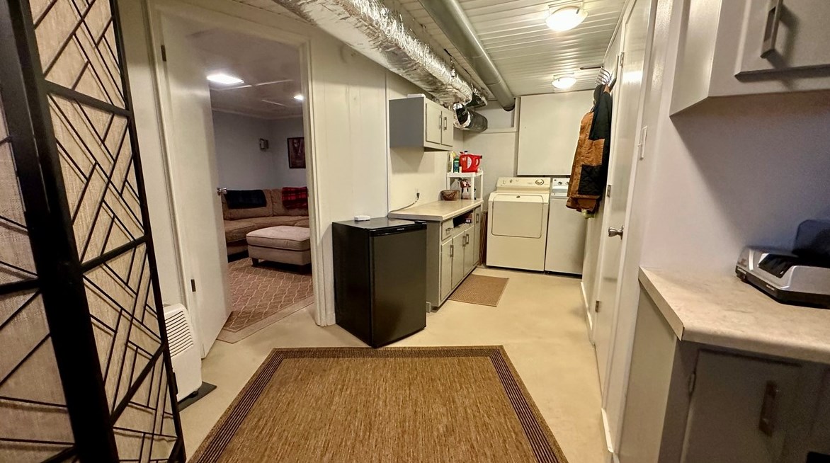 493 Birch Way, New Kensington PA  15068-5037 exterior