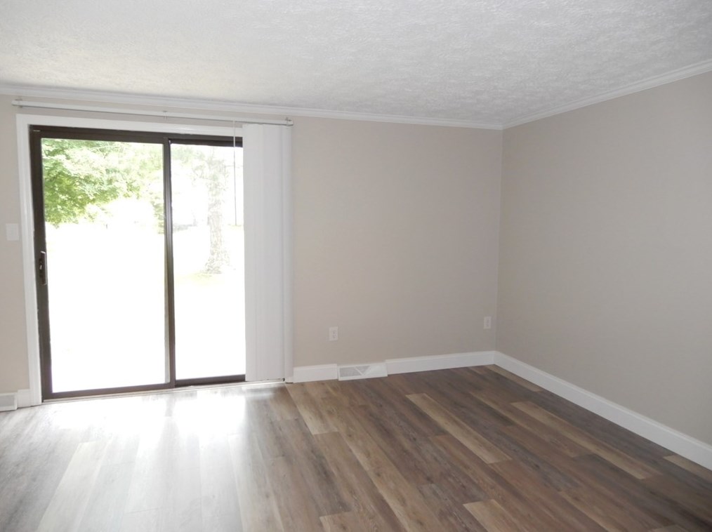 221 Scott Ln, Venetia PA  15367-1117 exterior