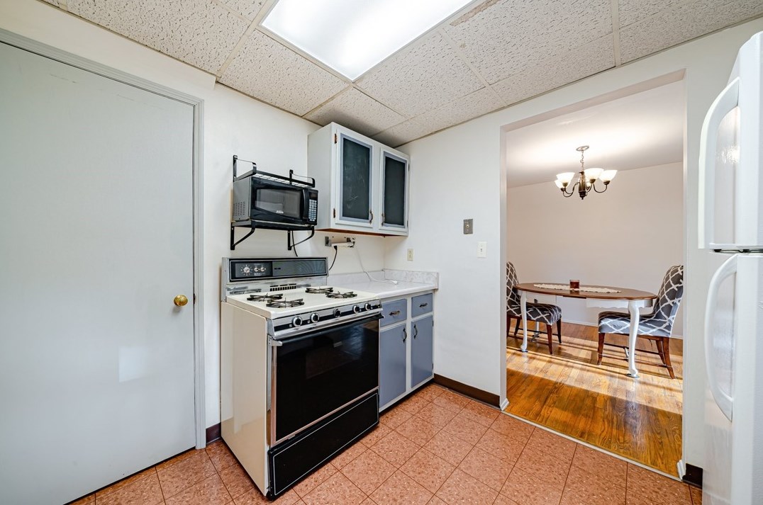 213 Dorothy Dr, Pittsburgh PA 15235-1829 exterior