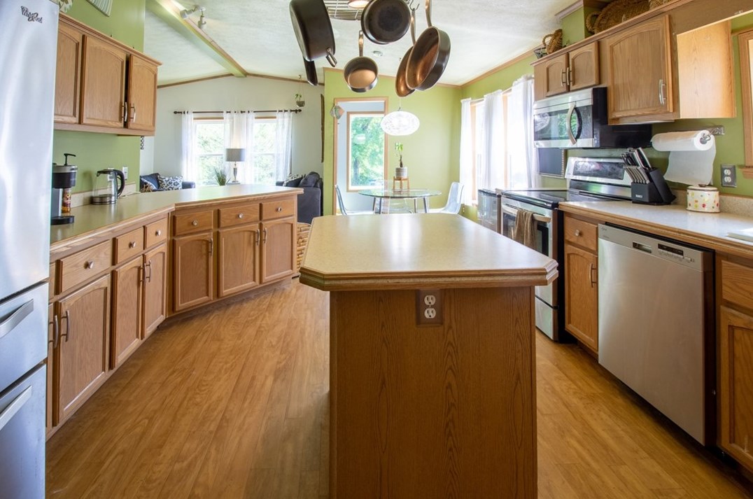 251 Acre Ave, Butler PA 16001-2649 exterior