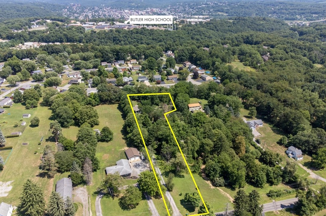 251 Acre Ave, Butler PA 16001-2649 exterior