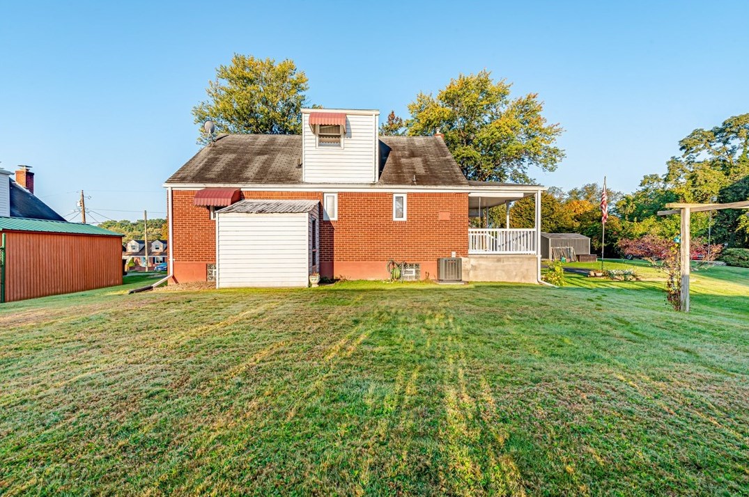 399 Cp St, North Huntingdon PA 15642-1333 exterior