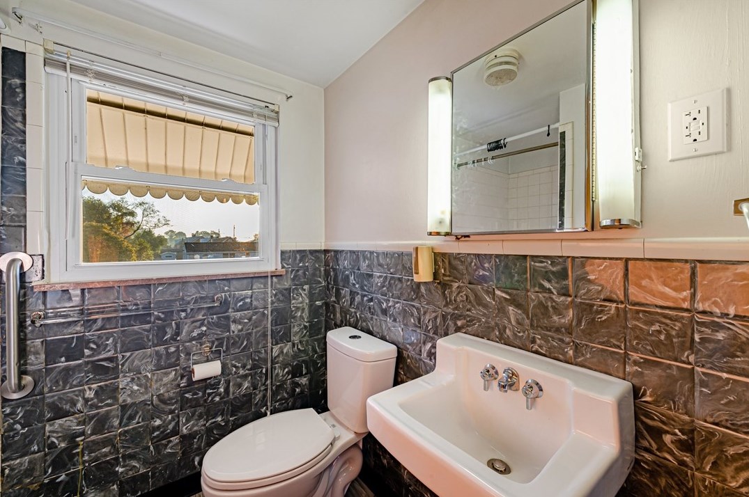 399 Cp St, North Huntingdon PA 15642-1333 exterior