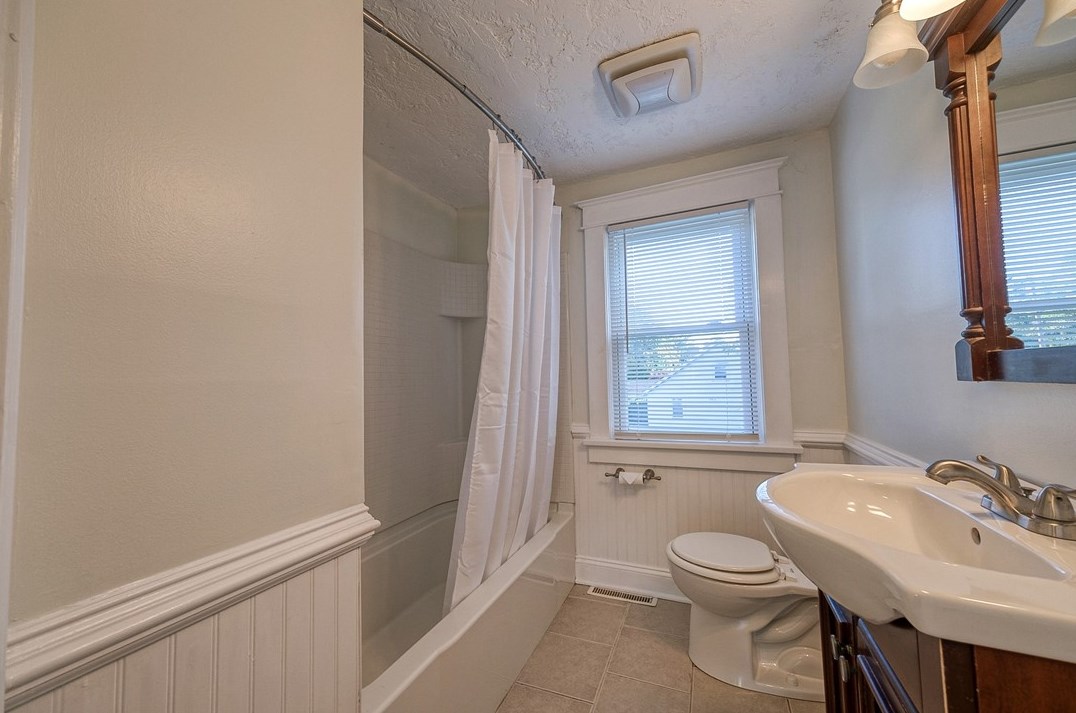 1450 Conway Wallrose Rd, Freedom PA  15042-2410 exterior