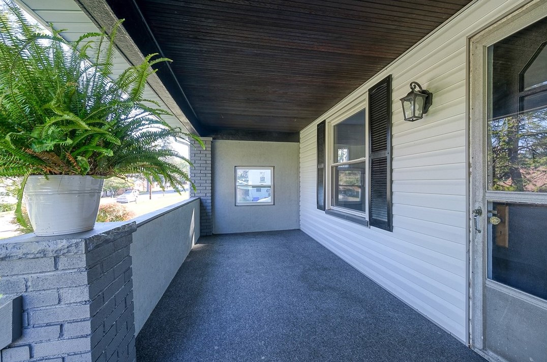 1450 Conway Wallrose Rd, Freedom PA  15042-2410 exterior