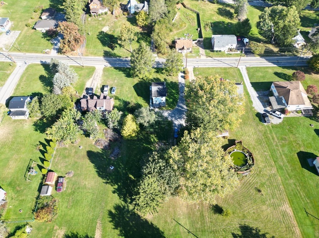 1450 Conway Wallrose Rd, Freedom PA  15042-2410 exterior