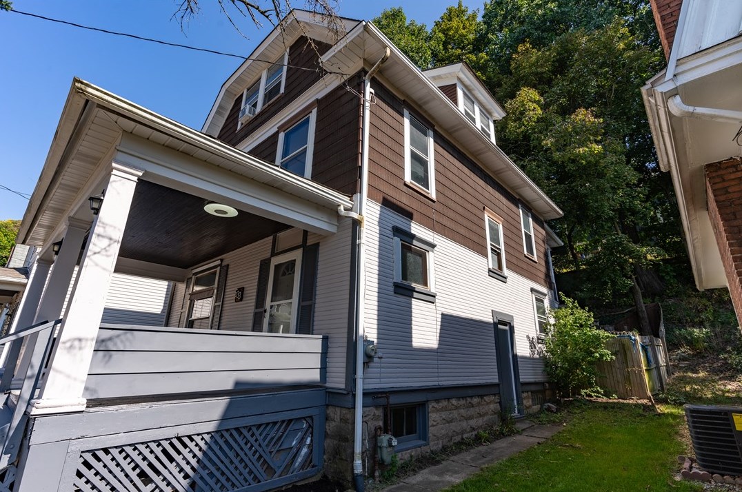 533 Monroe St, Butler PA  16001-4536 exterior