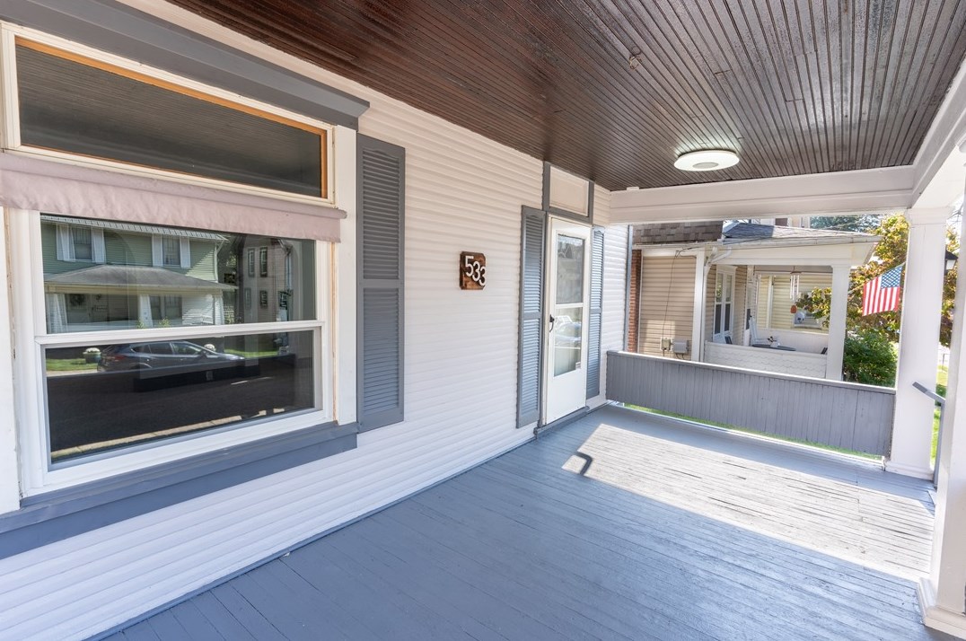 533 Monroe St, Butler PA  16001-4536 exterior