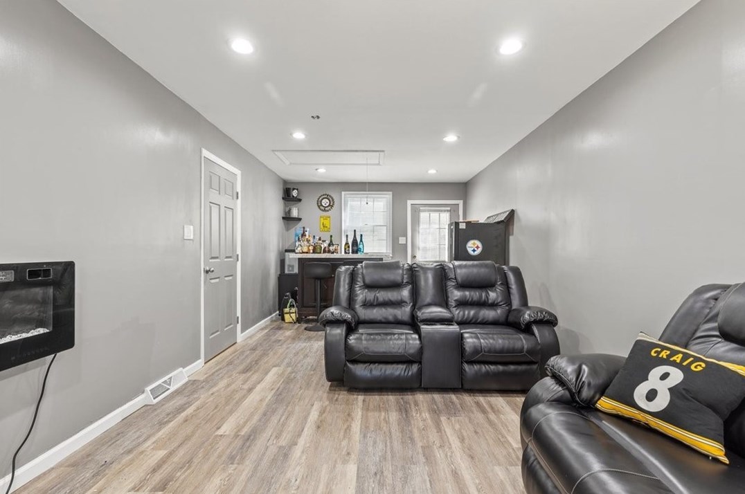 166 Regal Ct, Monroeville PA  15146-4736 exterior