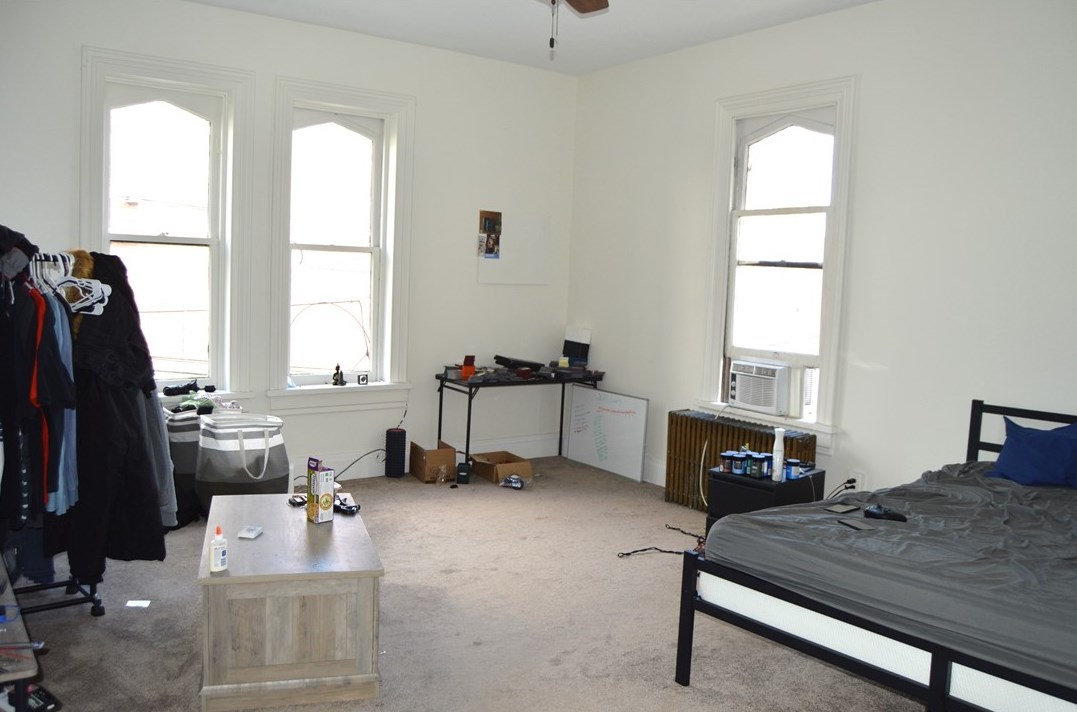 135 College St, Washington PA  15301-6713 exterior