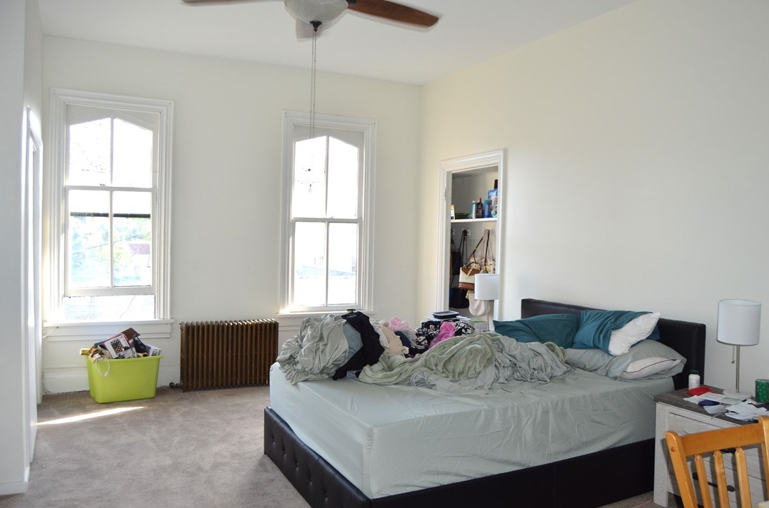 135 College St, Washington PA  15301-6713 exterior