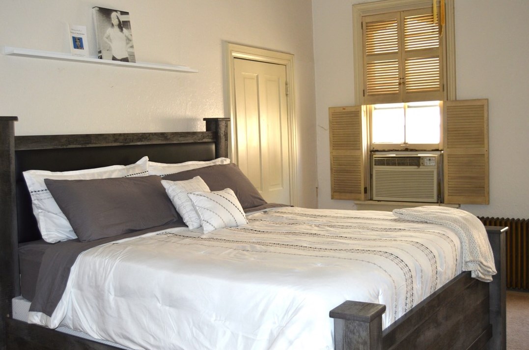 135 College St, Washington PA  15301-6713 exterior