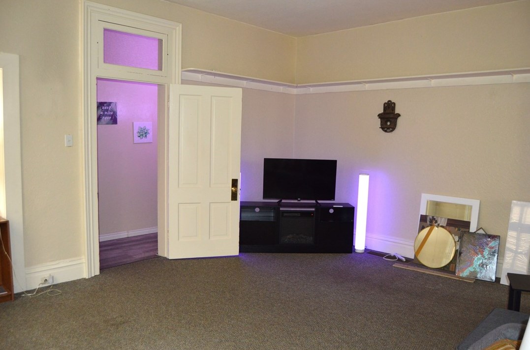 135 College St, Washington PA  15301-6713 exterior