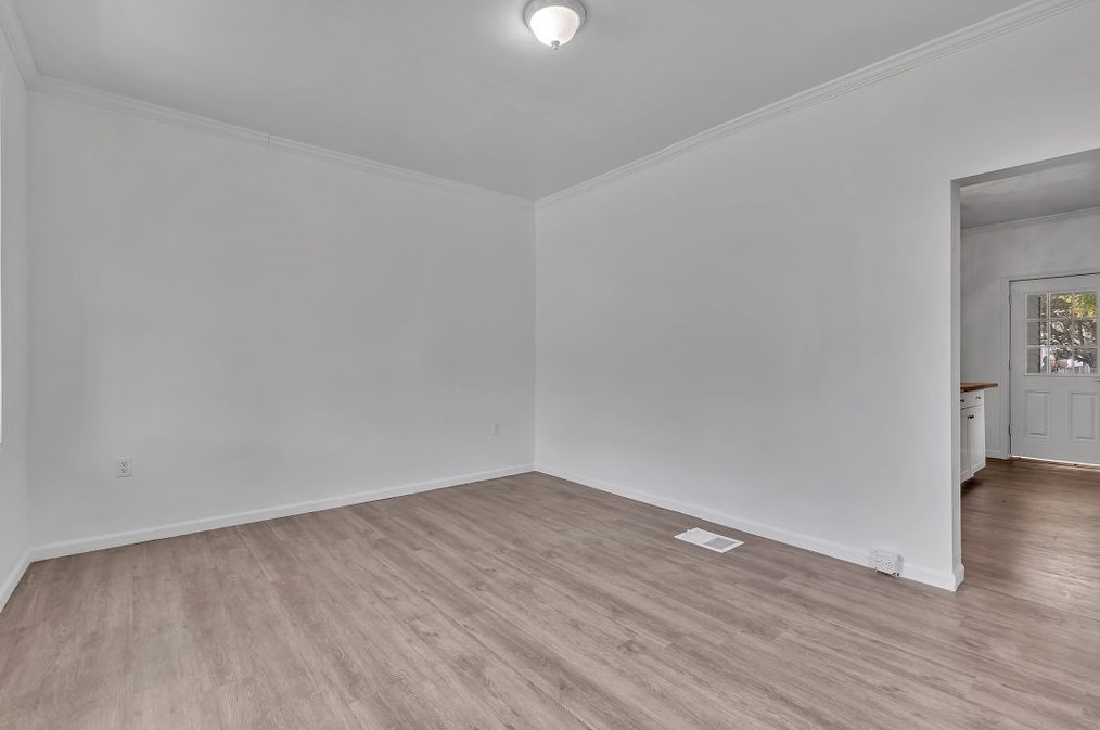 1321 4th Ave, Beaver Falls PA  15010-4247 exterior