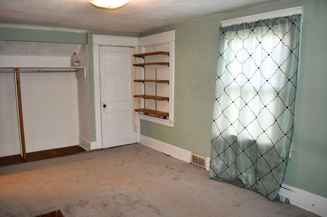 516 Ellwood Ave, Ellwood City PA  16117-1005 exterior