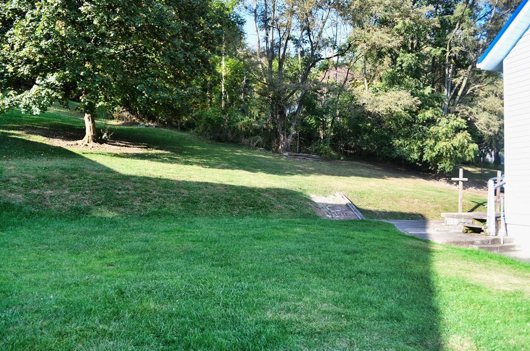 516 Ellwood Ave, Ellwood City PA  16117-1005 exterior