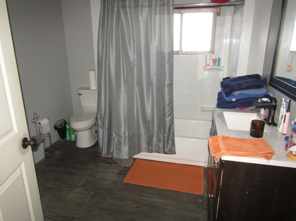 280 Locust Ave, Washington PA 15301-9732 exterior