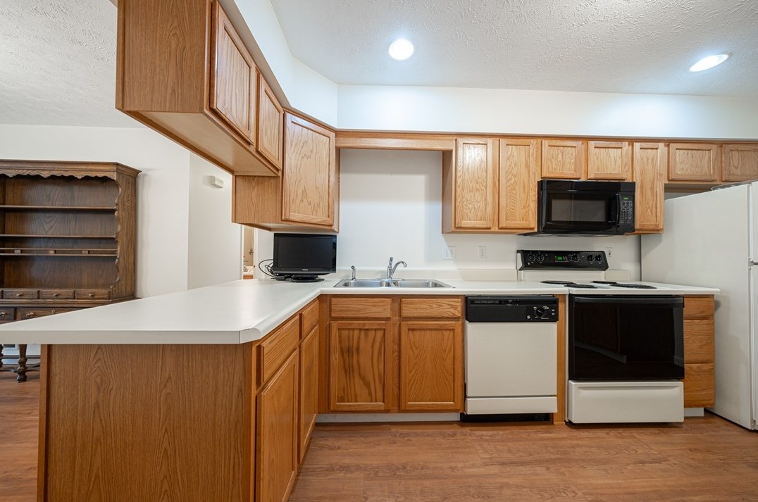 141 Carriage Dr, Freedom PA 15042-2856 exterior