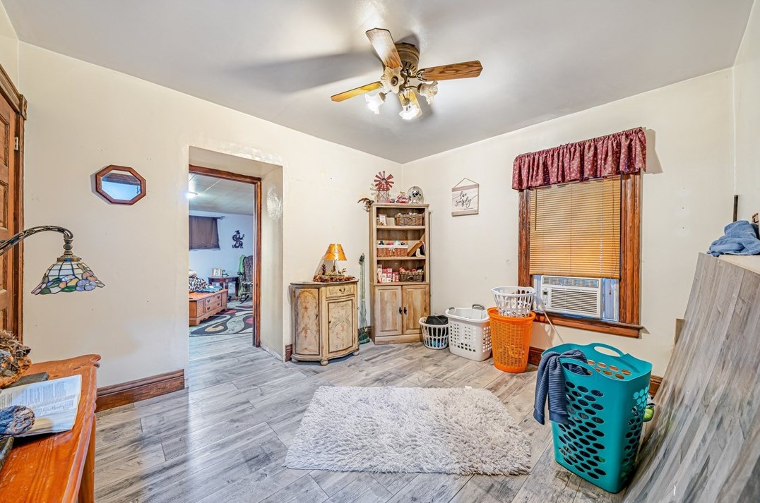 208 5 St, Youngwood PA  15697-1318 exterior