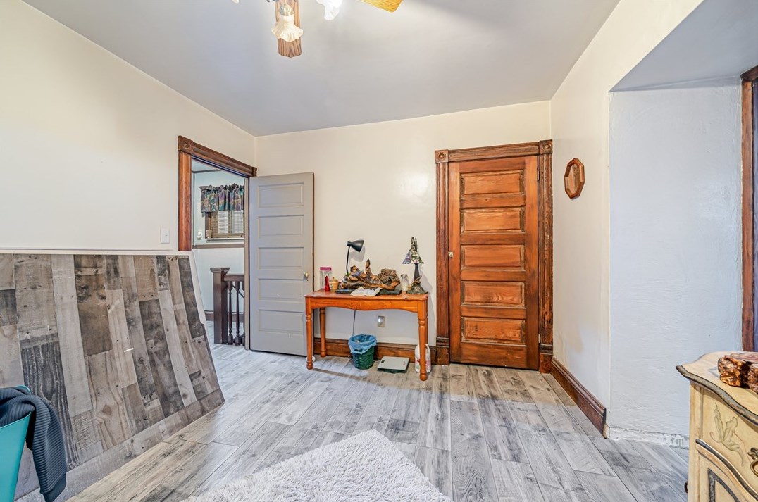 208 5 St, Youngwood PA  15697-1318 exterior