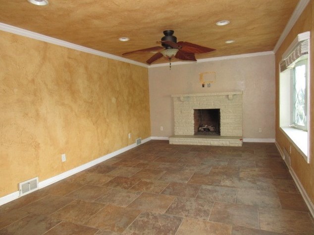 1236 Overlook Dr, Washington PA  15301-5836 exterior