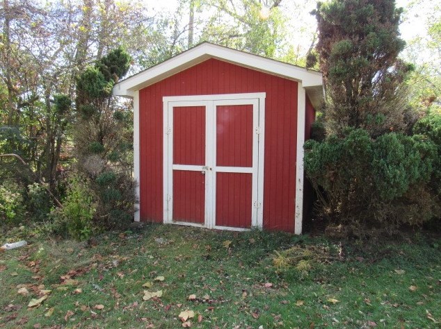 1236 Overlook Dr, Washington PA  15301-5836 exterior