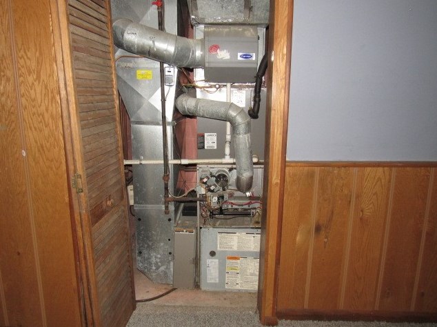 1236 Overlook Dr, Washington PA  15301-5836 exterior